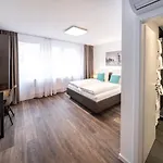Boarding World Smart Hotel